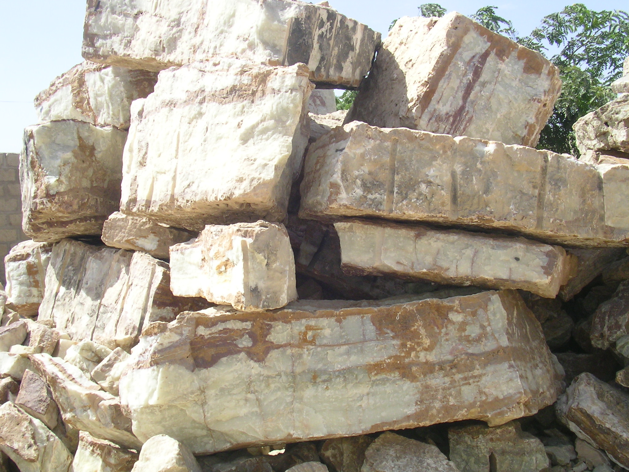 Onyx Raw Block item 0305 – Pakistani onyx marble by Pak Expo